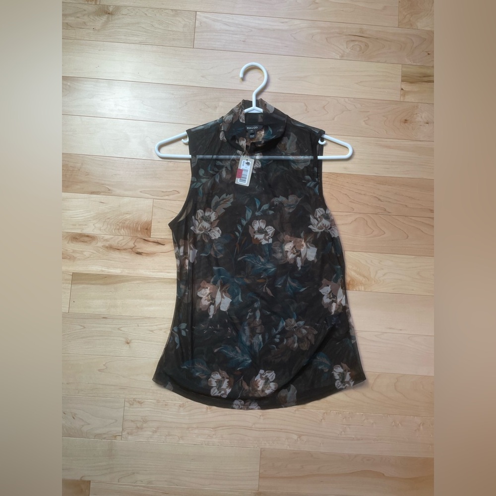NWT RW&CO floral blouse, small